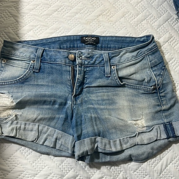Bebe Jean short size 25 - Picture 1 of 2